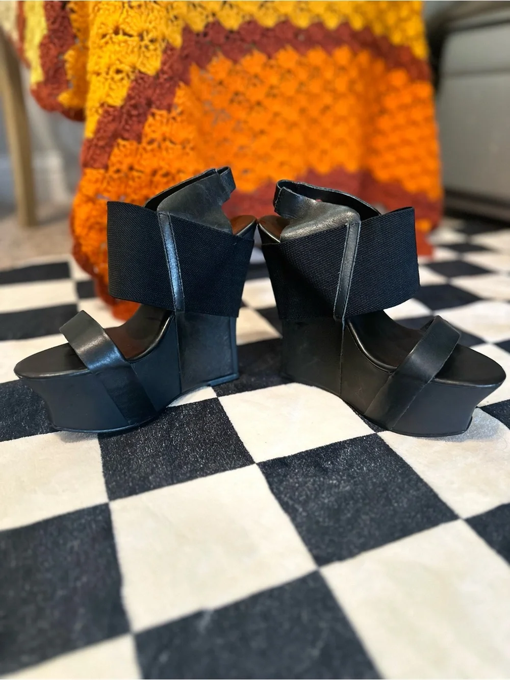United Nude good used